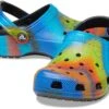 Crocs Kids Classic Tie-Dye Graphic Clog (Little Kid/Big Kid) -StridePro Shop 81KxaJf6sHL
