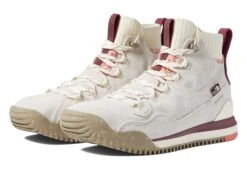 The North Face Back-To-Berkeley III Sport Waterproof